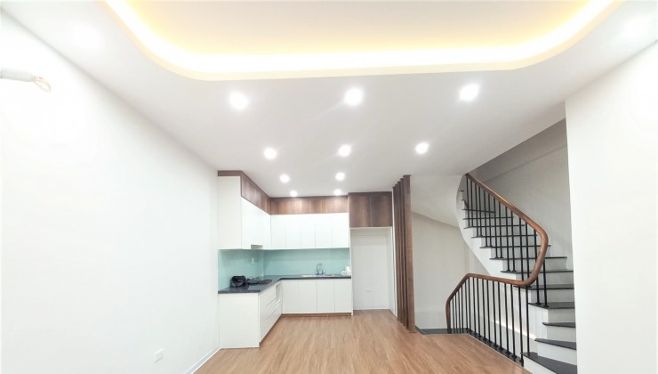 SIÊU SANG! Bán nhà Lê Hồng Phong, Hà Đông 30m2 LÔ GÓC, Ô TÔ Chỉ 3 tỷ.